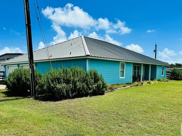 304 White Dr, Port Mansfield, TX 78598