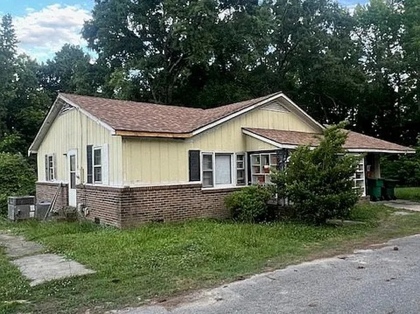 307 Holmes Dr, Weldon, NC 27890