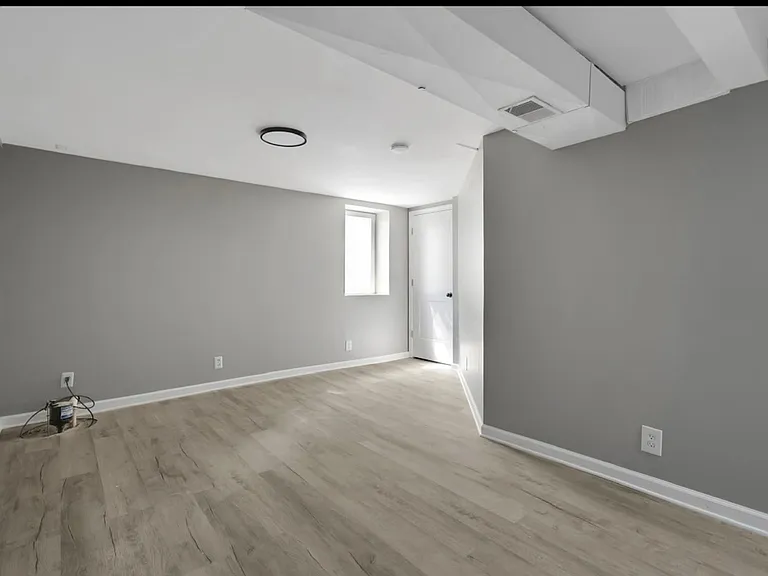 11728 Tazwell Dr — Photo 13