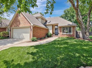 9422 E Bent Tree Cir, Wichita, KS 67226