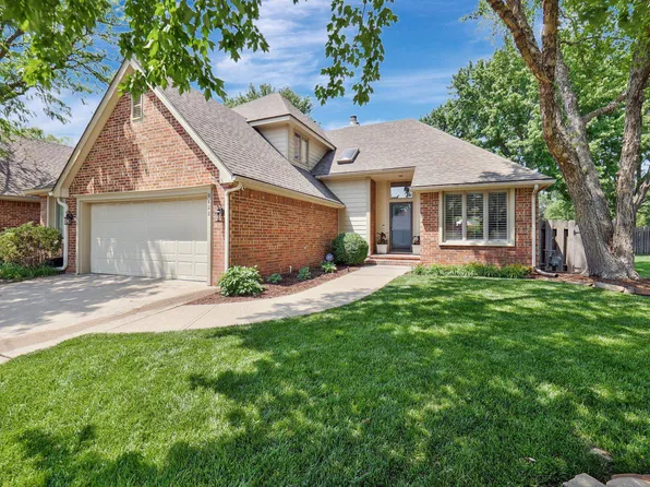 9422 E Bent Tree Cir, Wichita, KS 67226