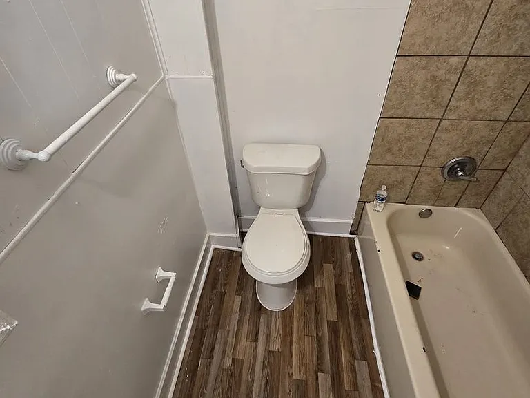 755 Doucette Ave — Photo 32
