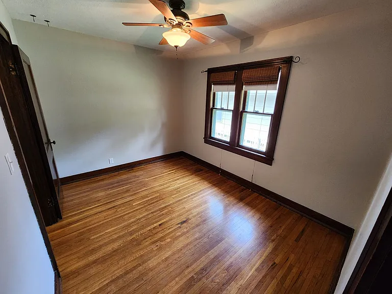 1210 S Jefferson Ave — Photo 24