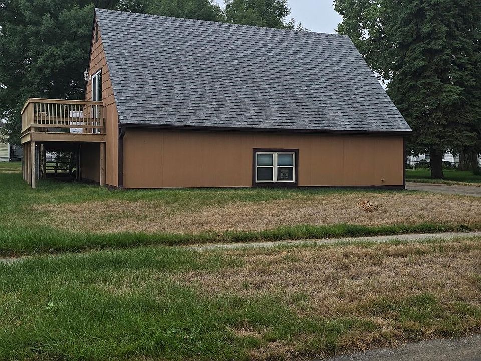 1st image of 406 E Walnut Ave