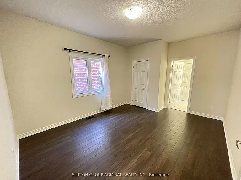 276 Chouinard Way — Photo 19