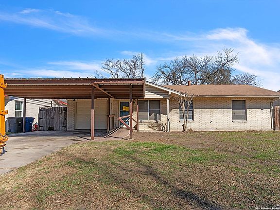 2nd image of 4535 MOANA DR