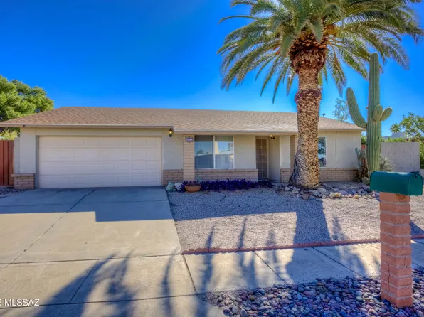 8300 N Bayou Dr, Tucson, AZ 85741