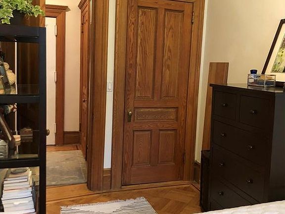 3rd image of 51 W 87th St APT 5