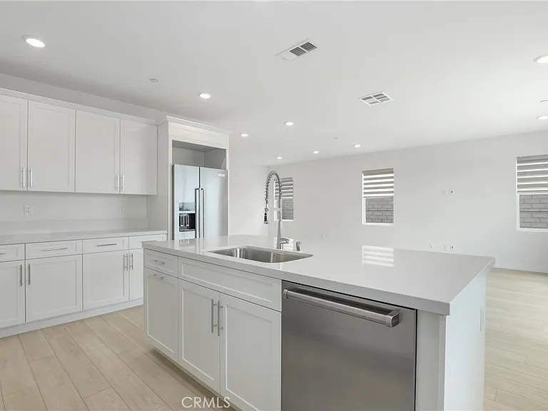 27273 Debut Pl — Photo 11