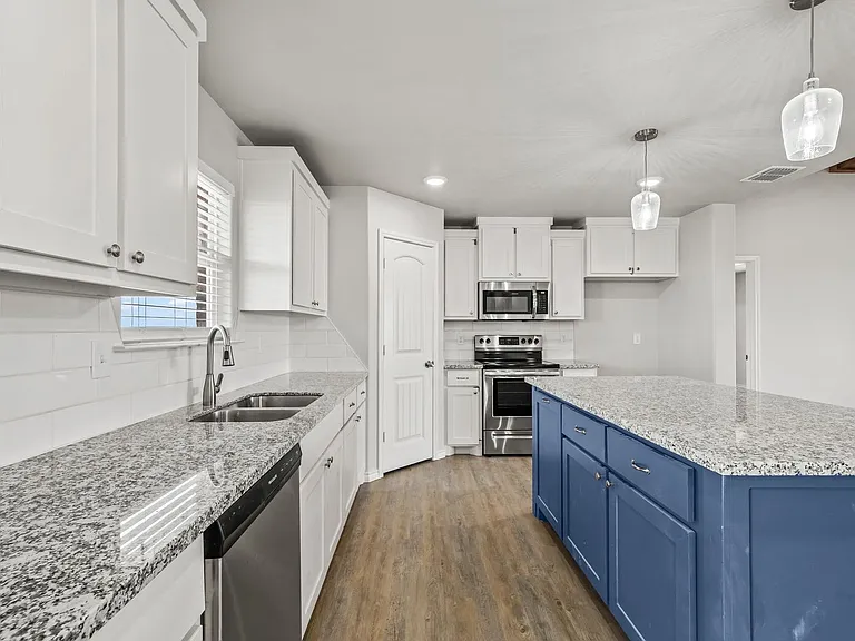 8807 N County Road 3200 — Photo 15