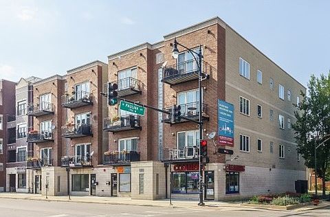 1st image of 1702 W North Ave Unit B4