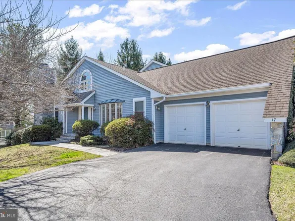 17 Southampton Parish Rd, Landenberg, PA 19350