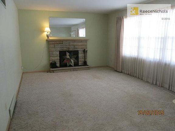 4th image of 7512 Arlington Ave