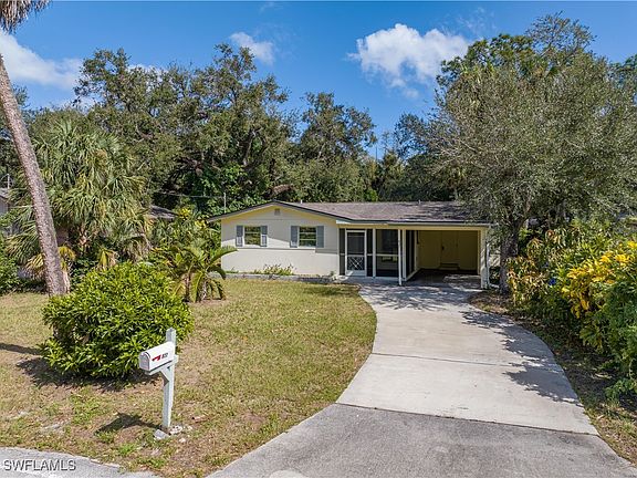 2nd image of 827 Tarpon St
