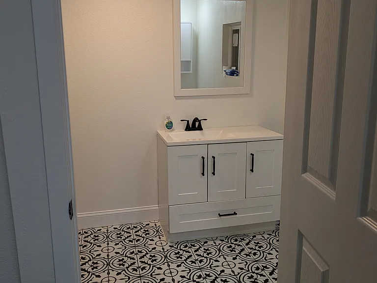 1200 S Wine St — Photo 5