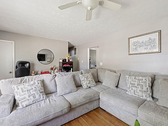 2nd image of 345 Larkwood Dr