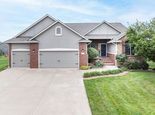 2518 N Graystone Cir, Wichita, KS 67228