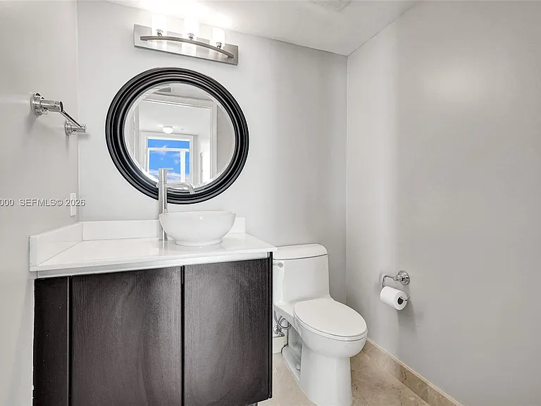 665 NE 25th St #2303 — Photo 17
