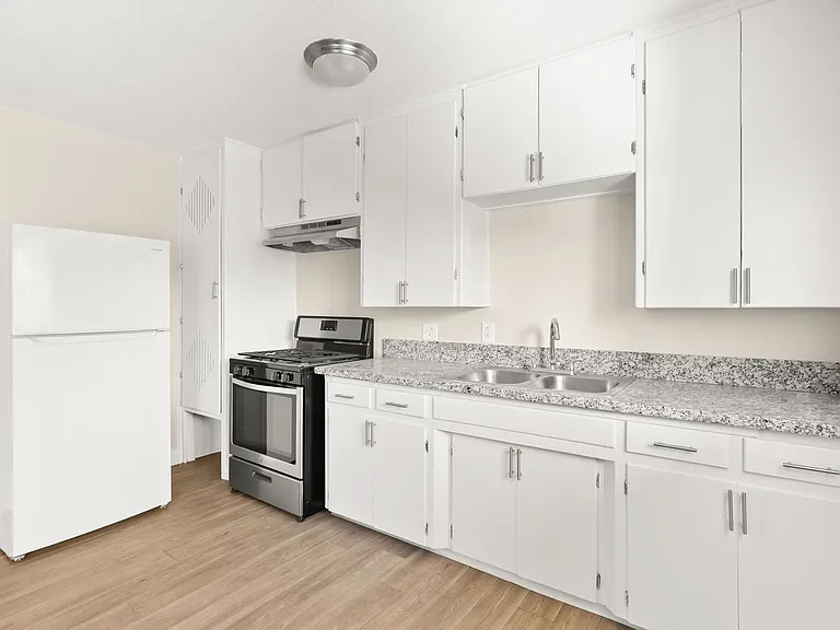 Park Village Apartment Homes- Riverside, CA — Photo 29