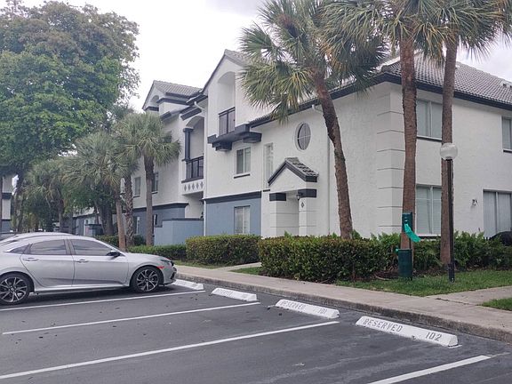 3rd image of 9975 NW 46th St #1106