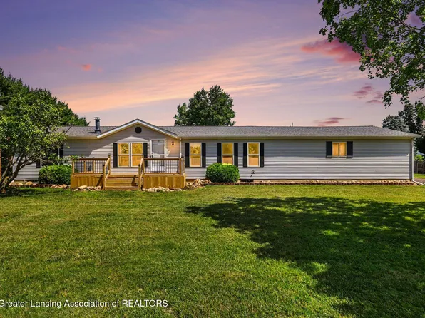 4270 Trumble Rd, Jackson, MI 49201