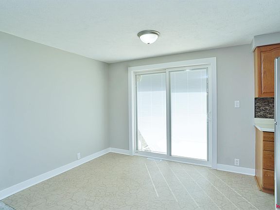 5th image of 5039 W Thatcher Ln