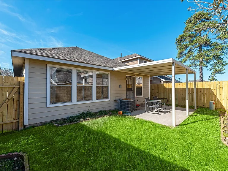 10834 Windfern Lakes St — Photo 18