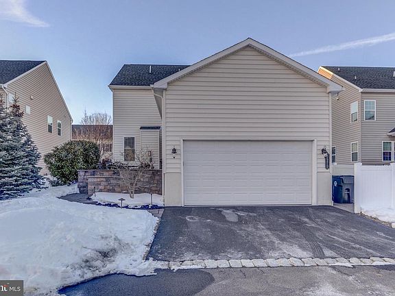 3rd image of 3970 Salome Rd