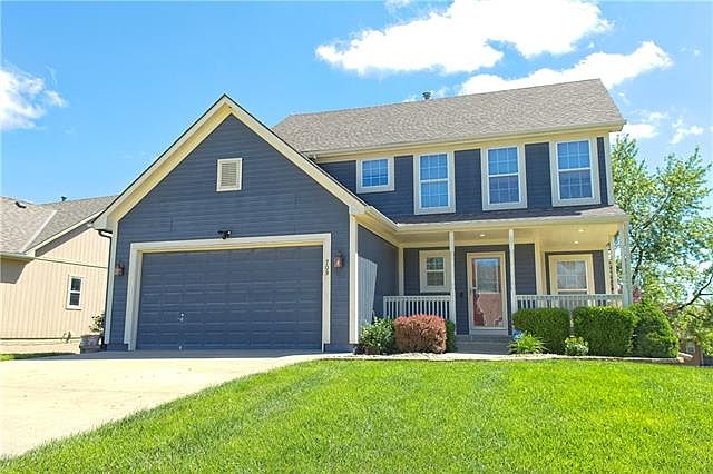 1st image of 709 NW Albatross Dr