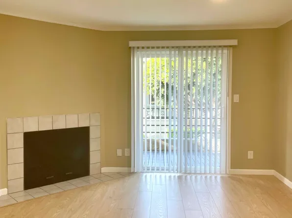 7565 Charmant Dr Unit 616, San Diego, CA 92122