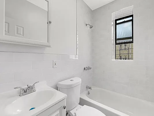 Rented by REAL New York | media 4