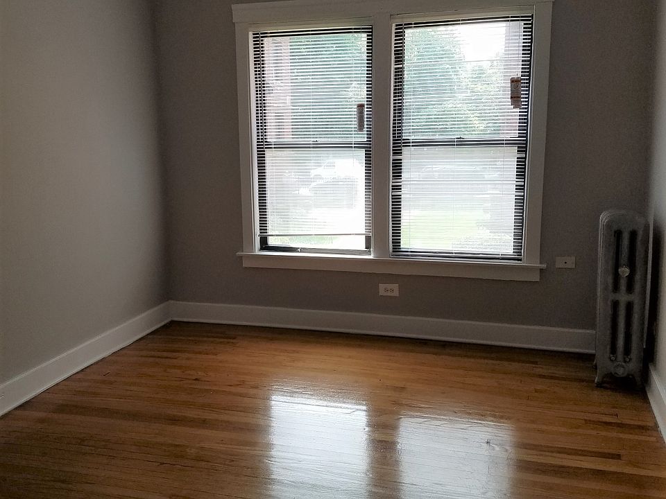 1st image of 1706 W Albion Ave APT 1E