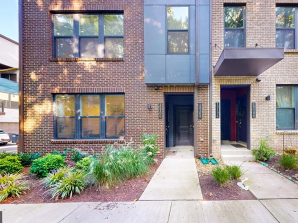 12100 Loblolly Dr #67, Fairfax, VA 22033