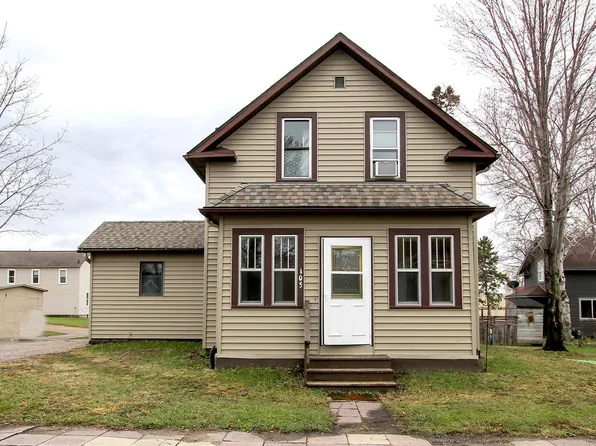 105 E 3rd St, Winthrop, MN 55396