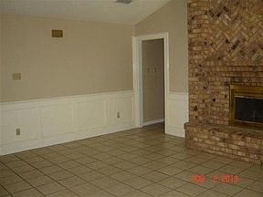 3rd image of 1103 Warren Dr