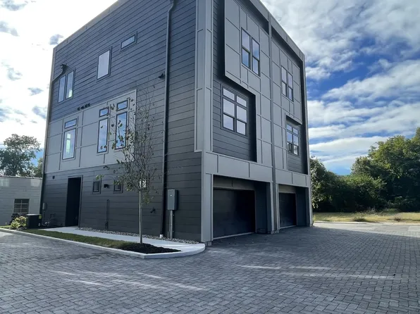 107 E 9th St #D-7, Columbia, TN 38401