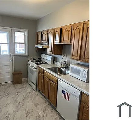 8000 Wallace Rd — Photo 2