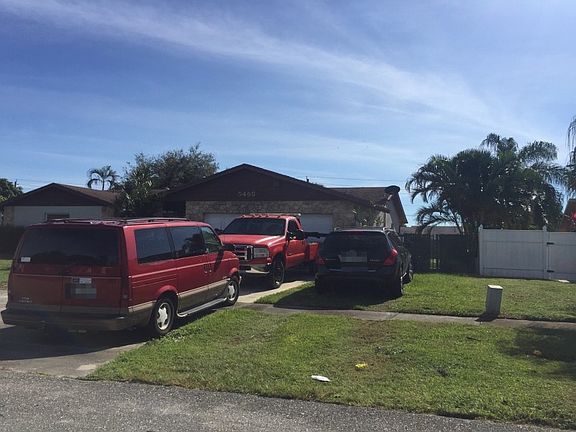 2nd image of 5465 Sandhurst Cir S