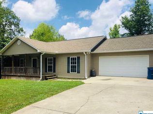1033 Deans Ferry Rd, Hayden, AL 35079
