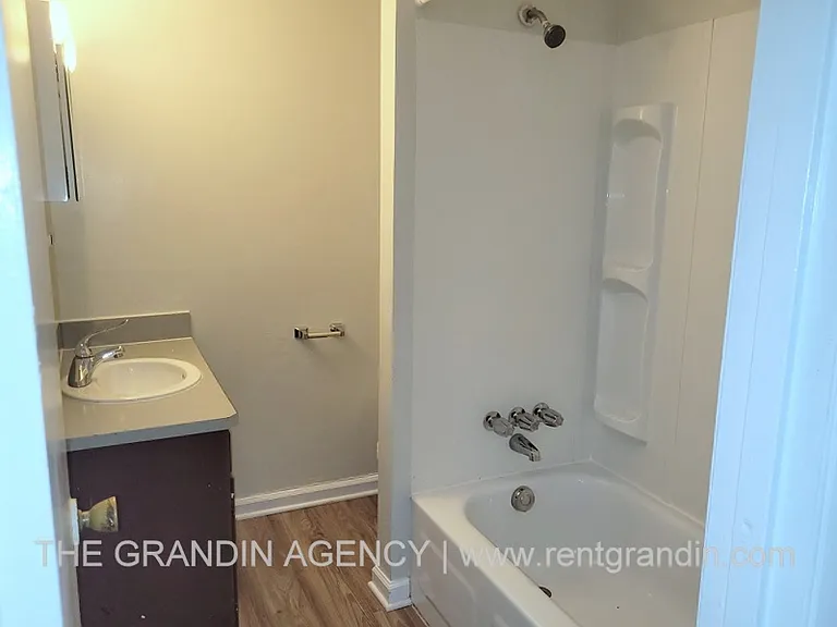 916 Pyrtle Dr #C — Photo 11
