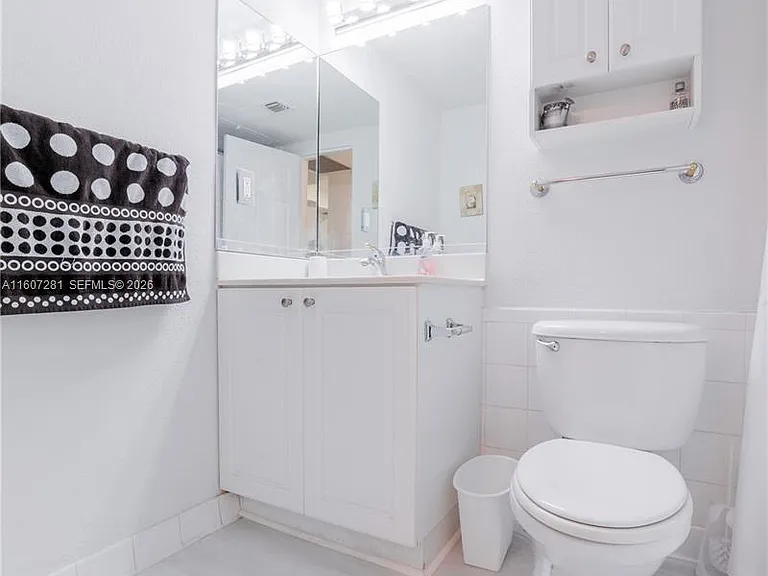 2501 S Ocean Dr #303 — Photo 16