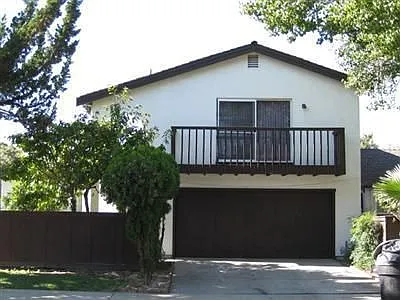 301 Los Verdes Ct photo 1