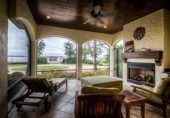 3rd image of 1861 Lakeshore Dr