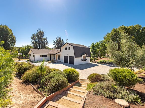 5th image of 2474 Barbara Dr