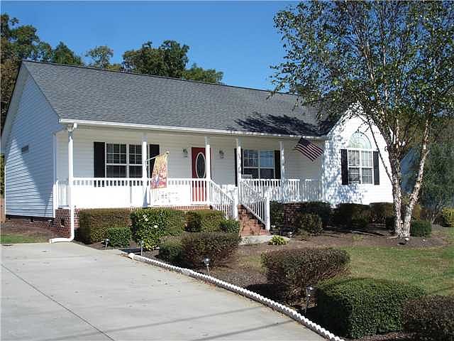 1st image of 1031 Charter Oaks Dr