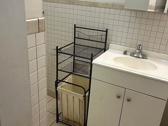 5th image of 1428 State Route 52 Unit 9