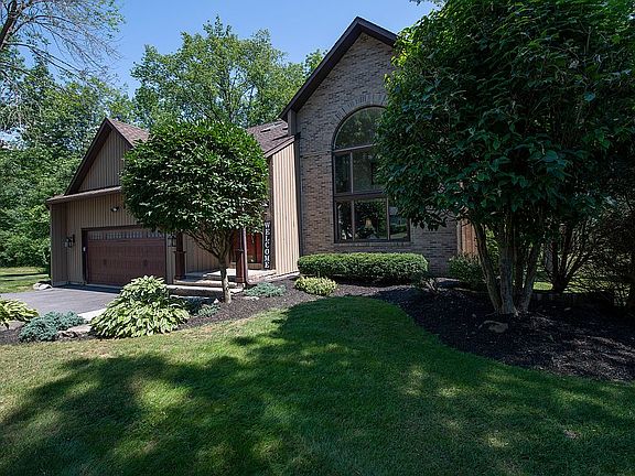 2nd image of 8822 Madeleine Dr