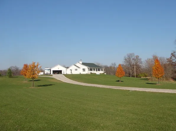 3889 Dexter Trl, Stockbridge, MI 49285