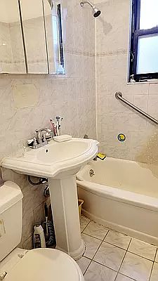 5th image of 69-33 136th St APT A