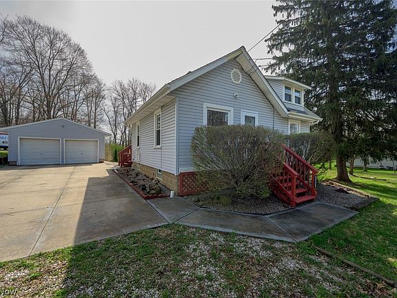 2nd image of 6442 Spring St